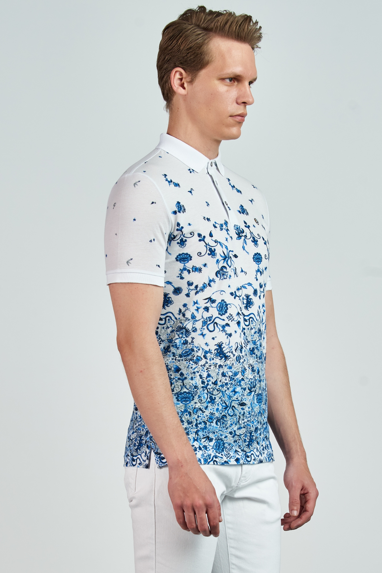 Picture of Giovane G. Designers T-shirt