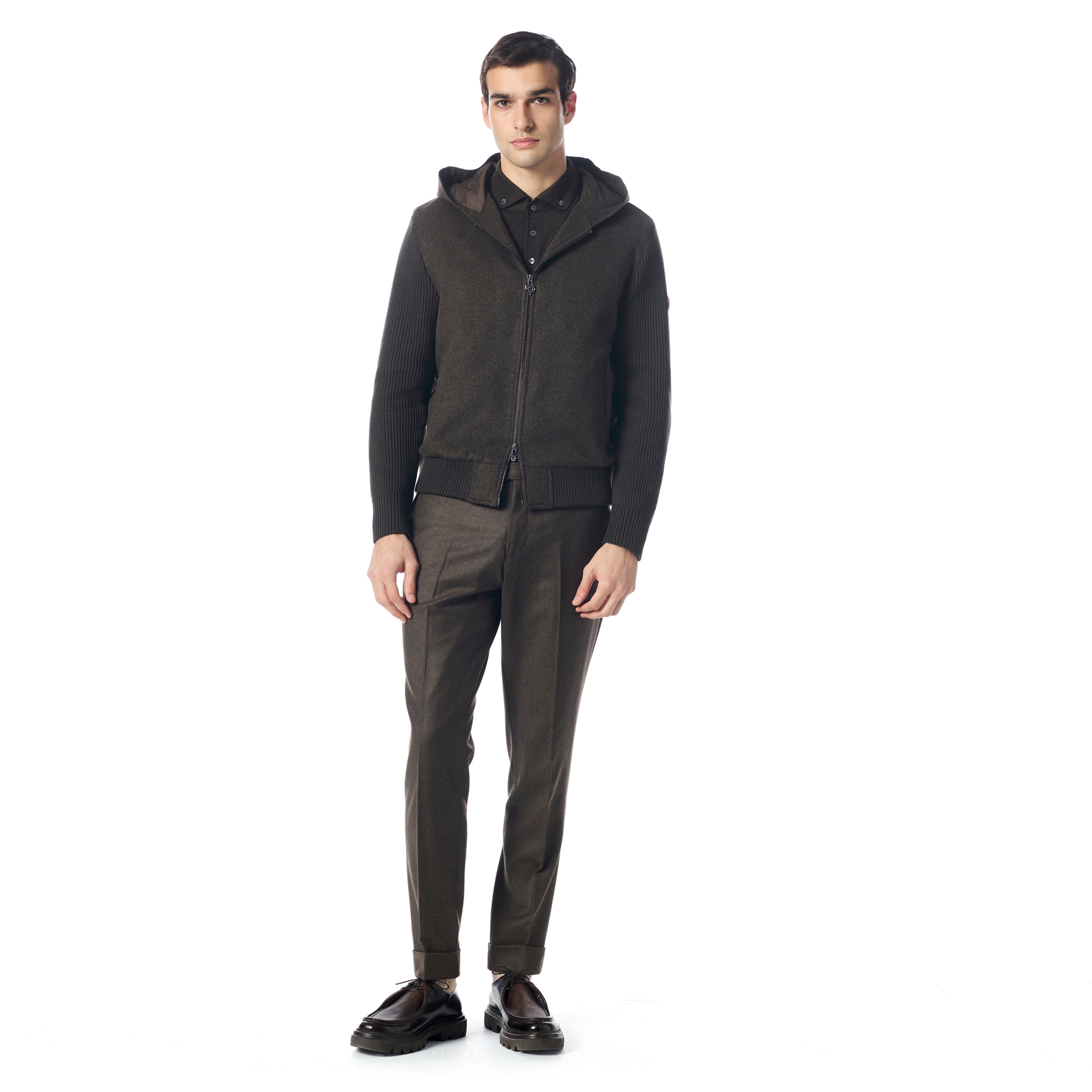 Picture of Giovane Gentile Mont / Kaban