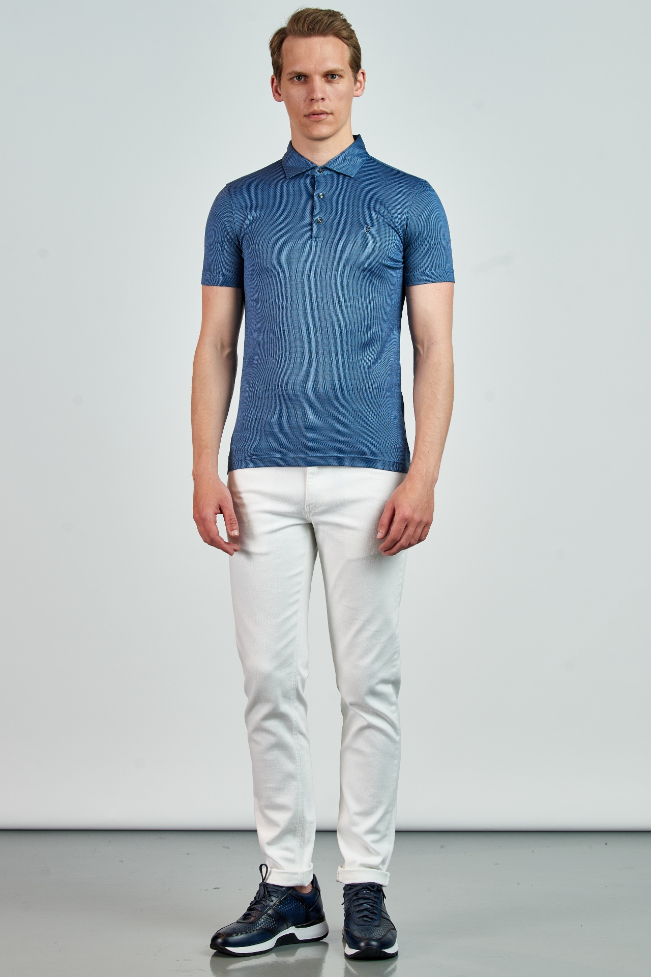 Picture of Giovane Gentile T-shirt