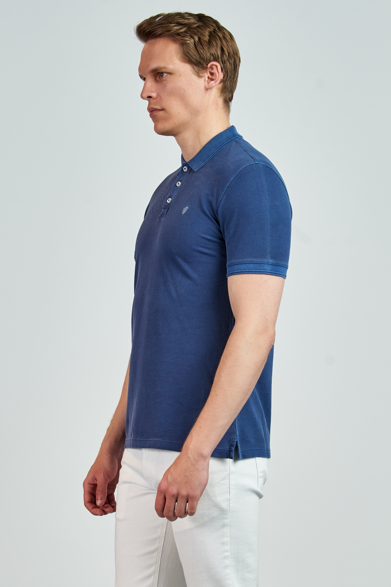 Picture of Giovane Gentile T-shirt