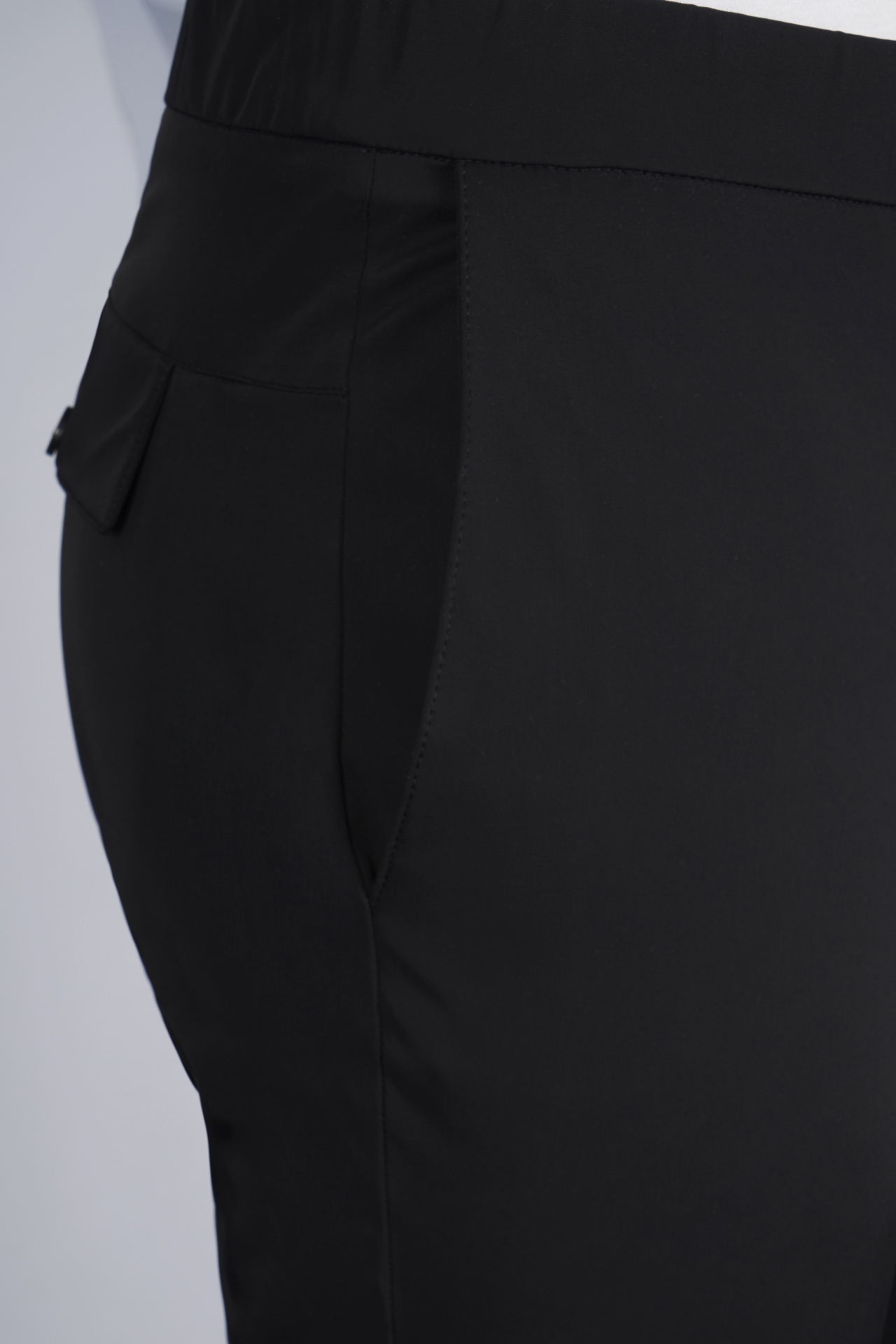 Picture of Giovane Gentile Trousers