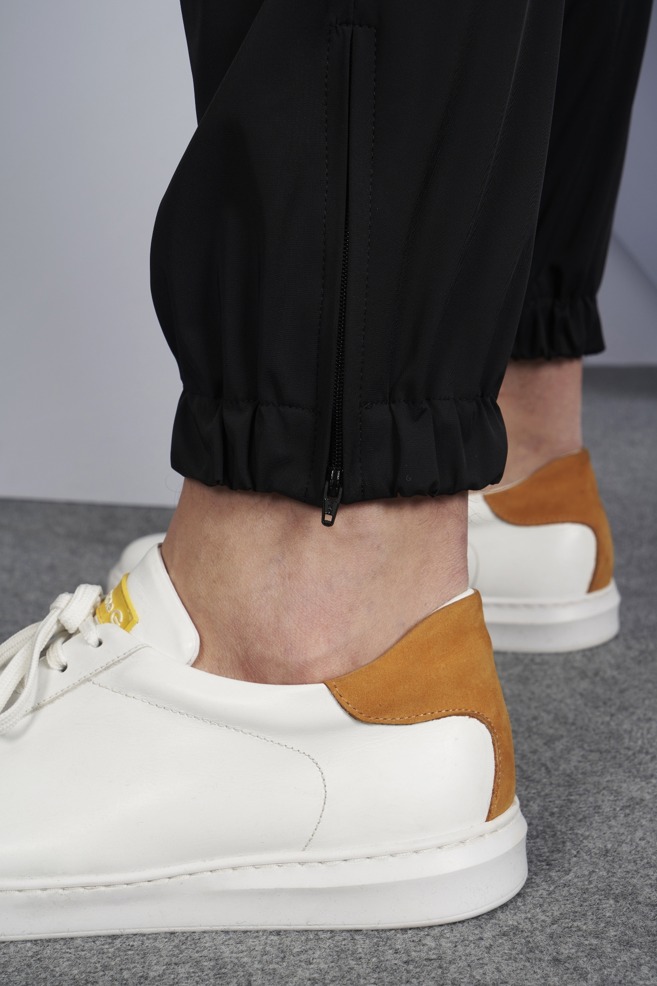 Picture of Giovane Gentile Trousers