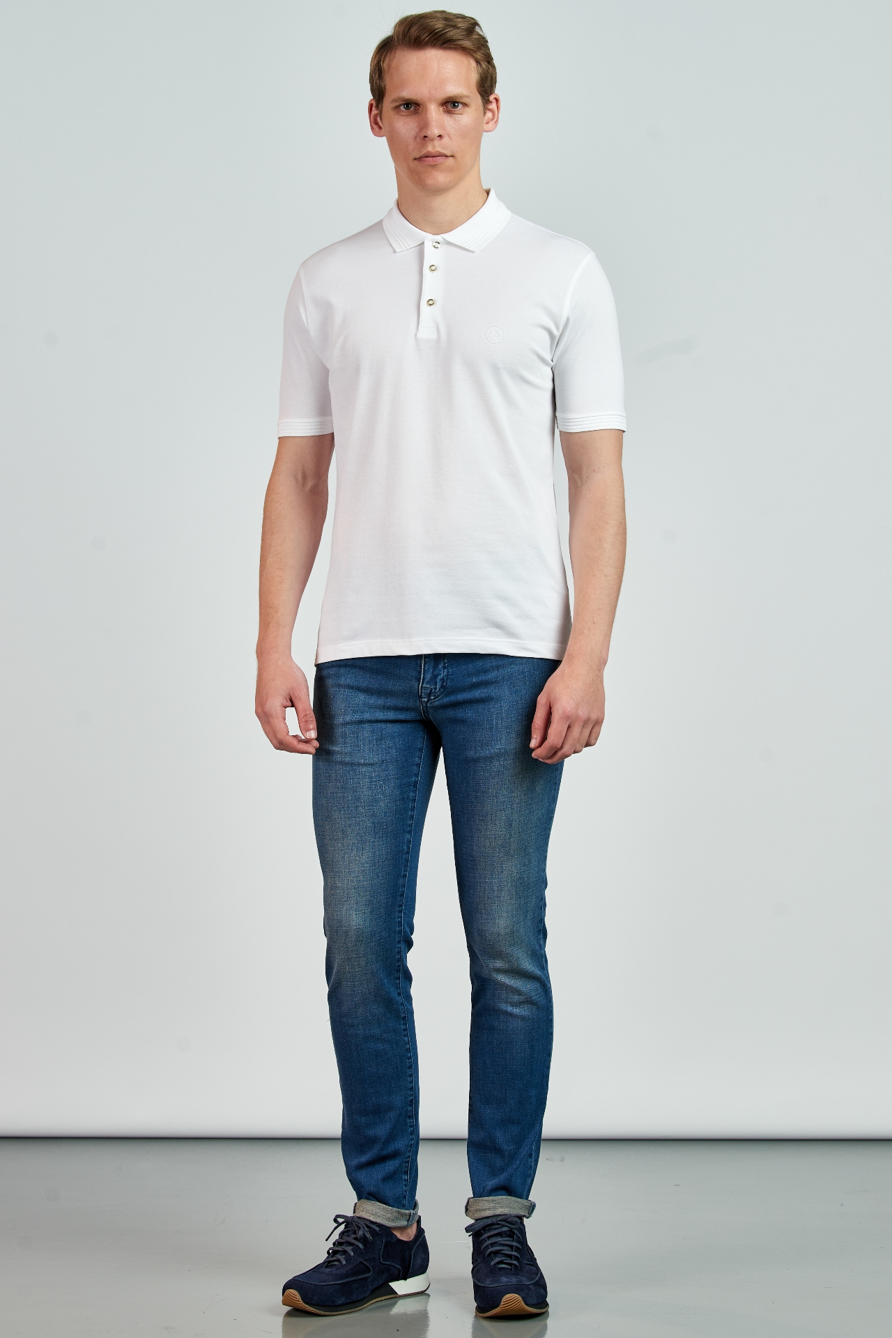 Picture of Giovane G. Designers T-shirt