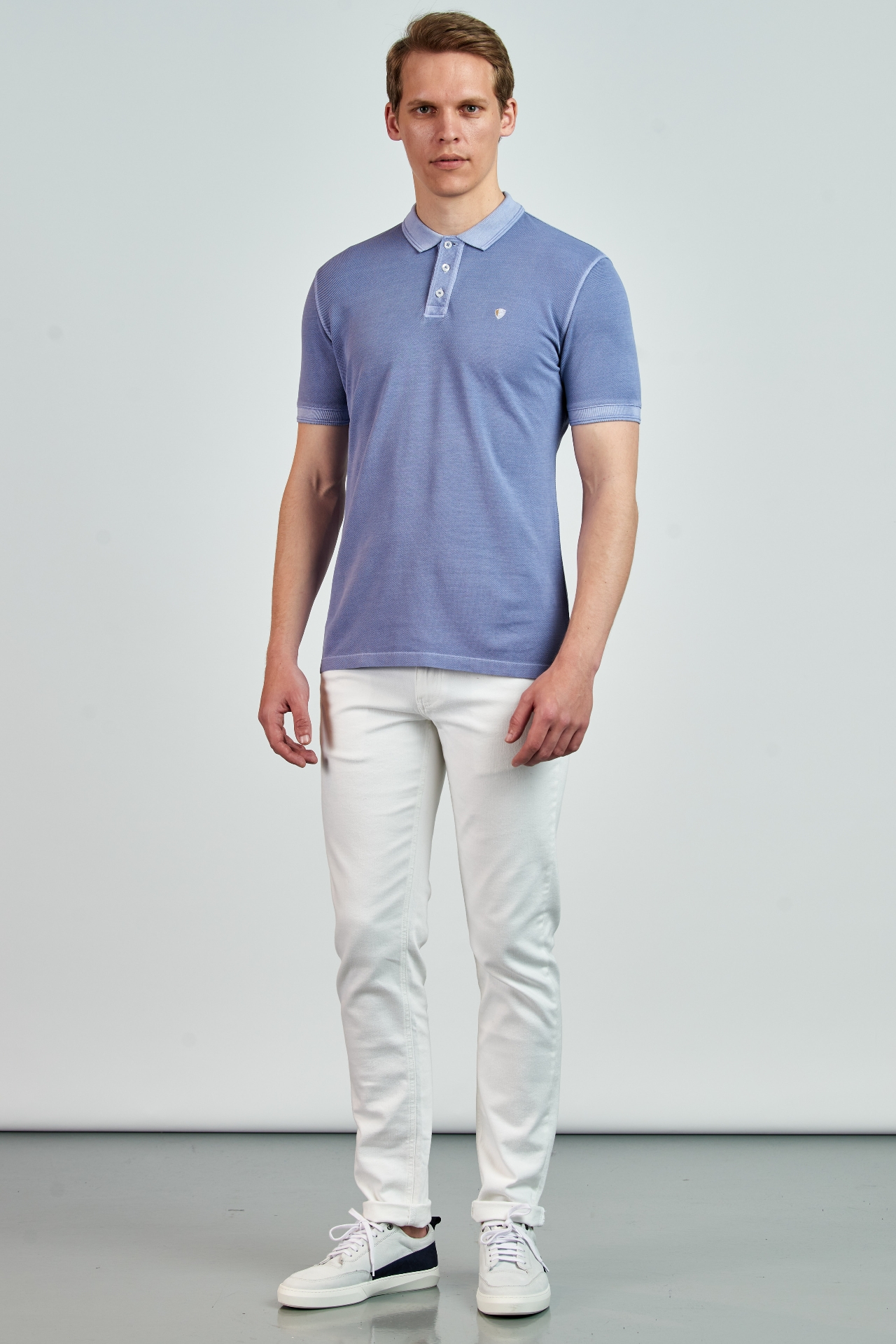 Picture of Giovane Gentile T-shirt