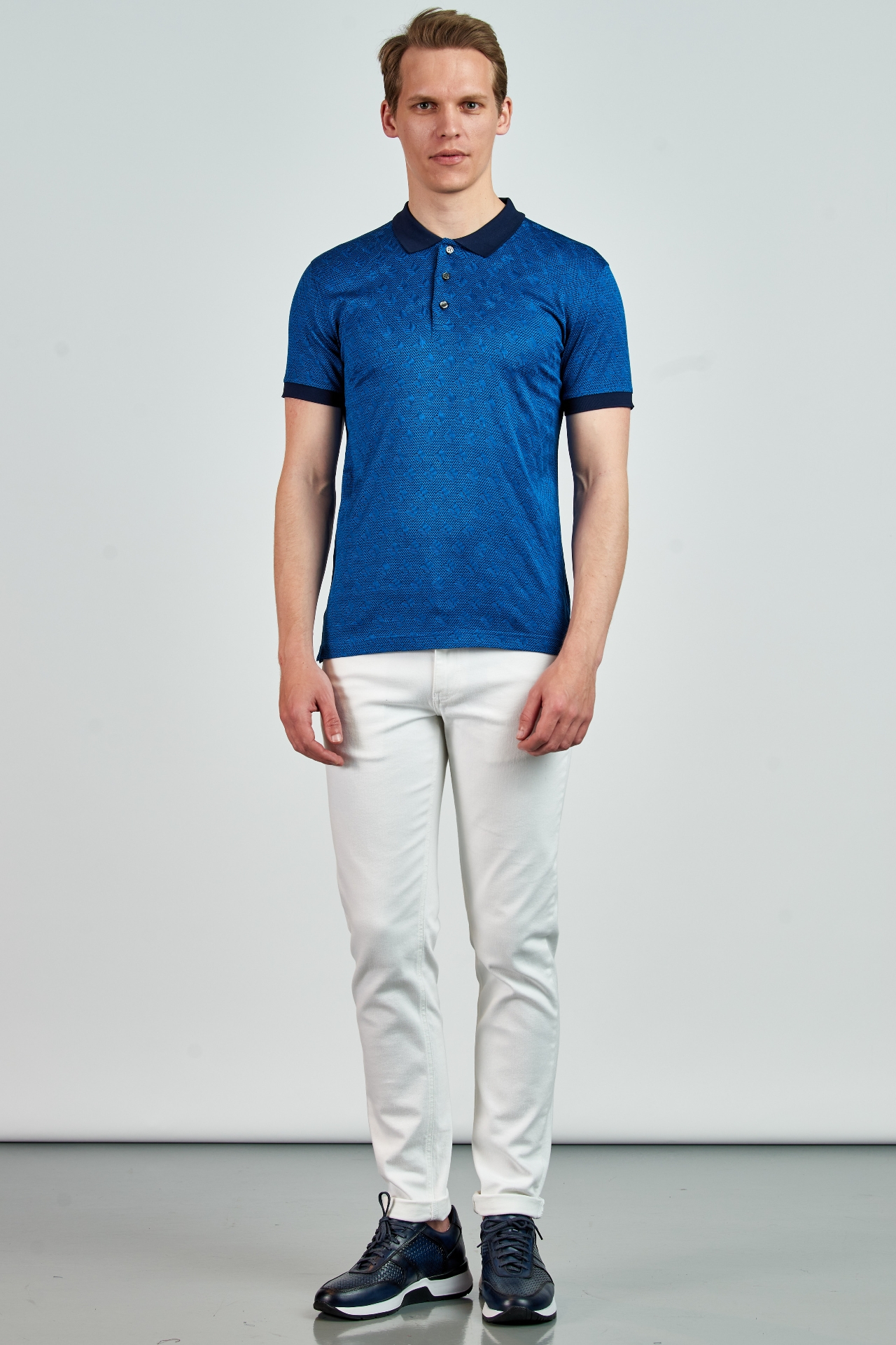 Picture of Giovane Gentile T-shirt