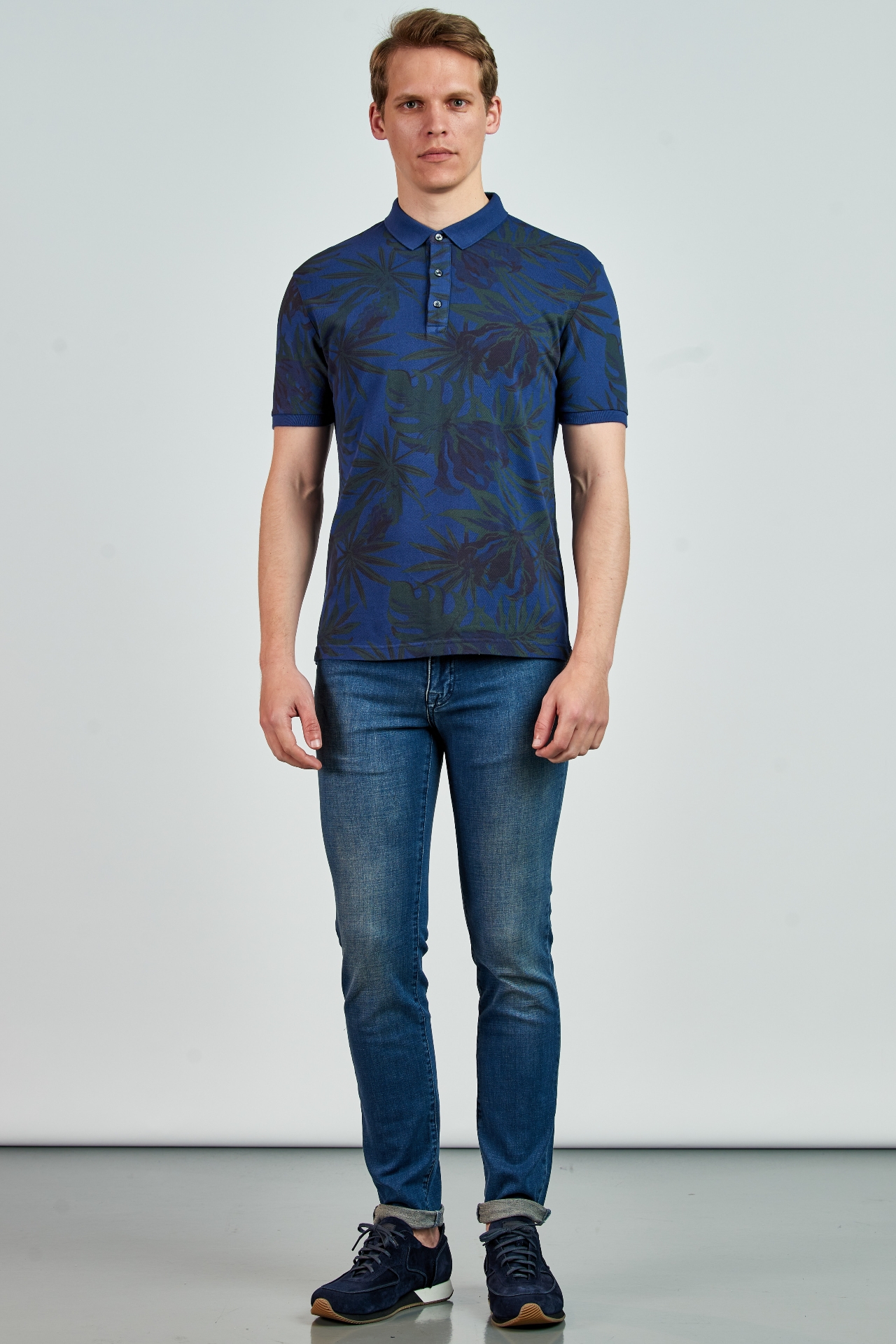 Picture of Giovane G. Designers T-shirt