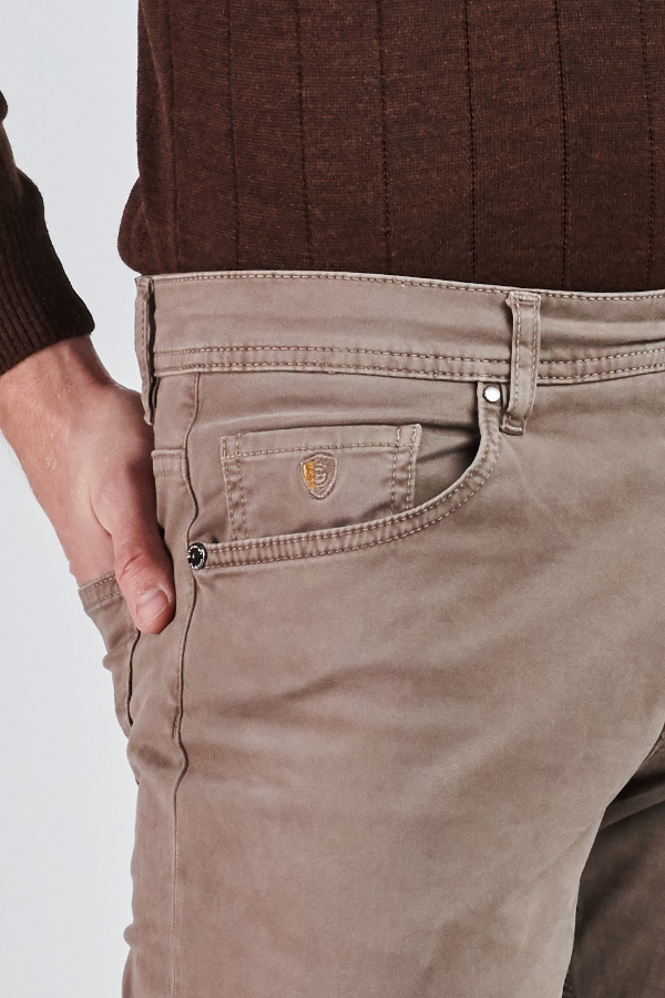 Picture of Giovane G. Designers Trousers Casual