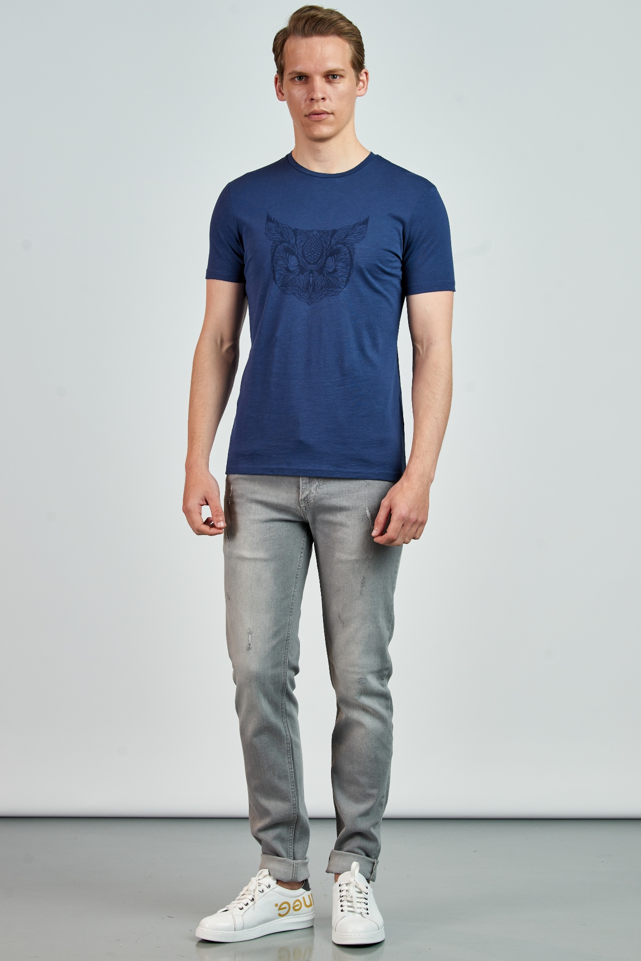 Picture of Giovane G. Designers T-shirt