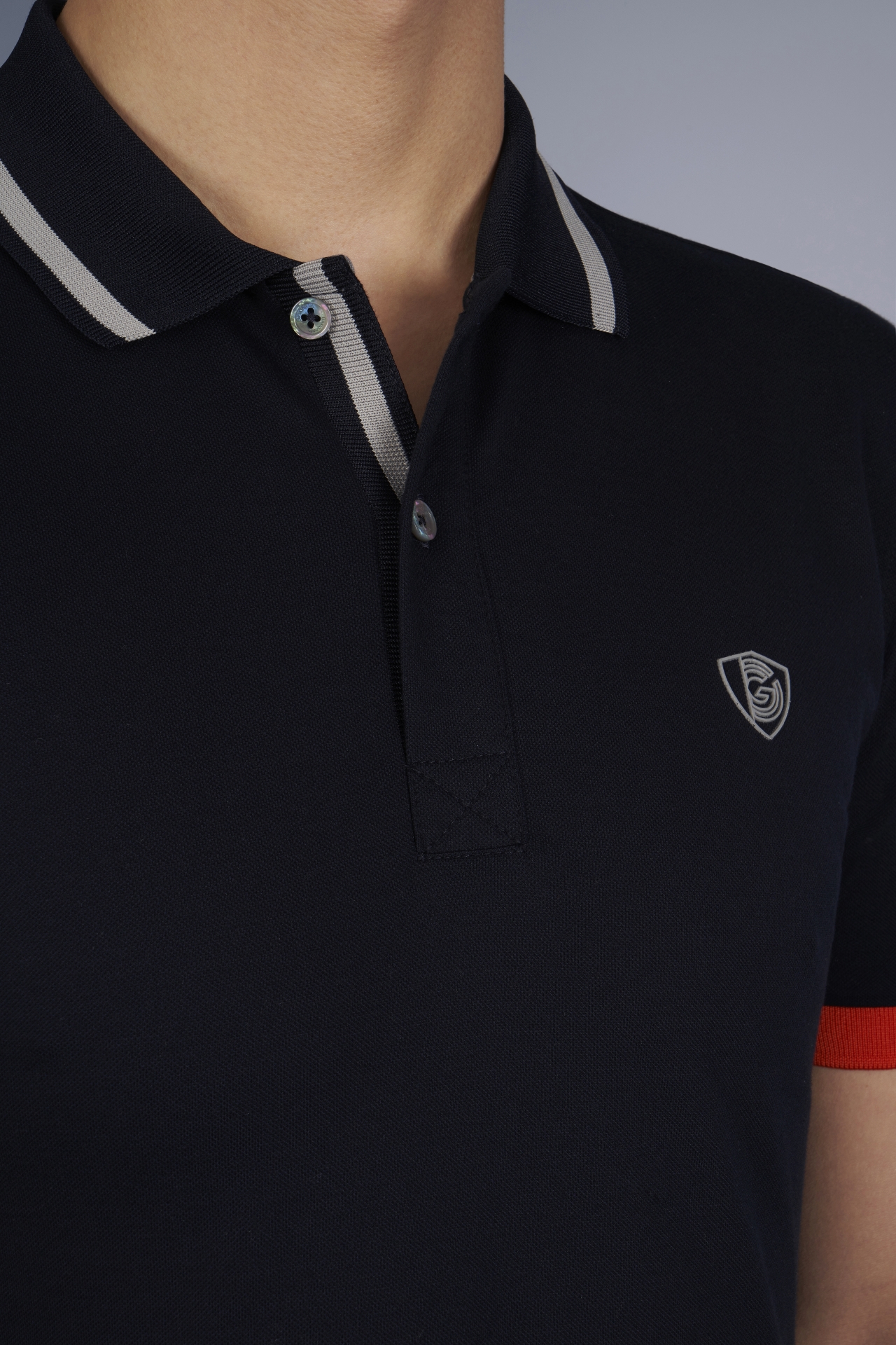 Picture of Giovane G. Designers T-shirt