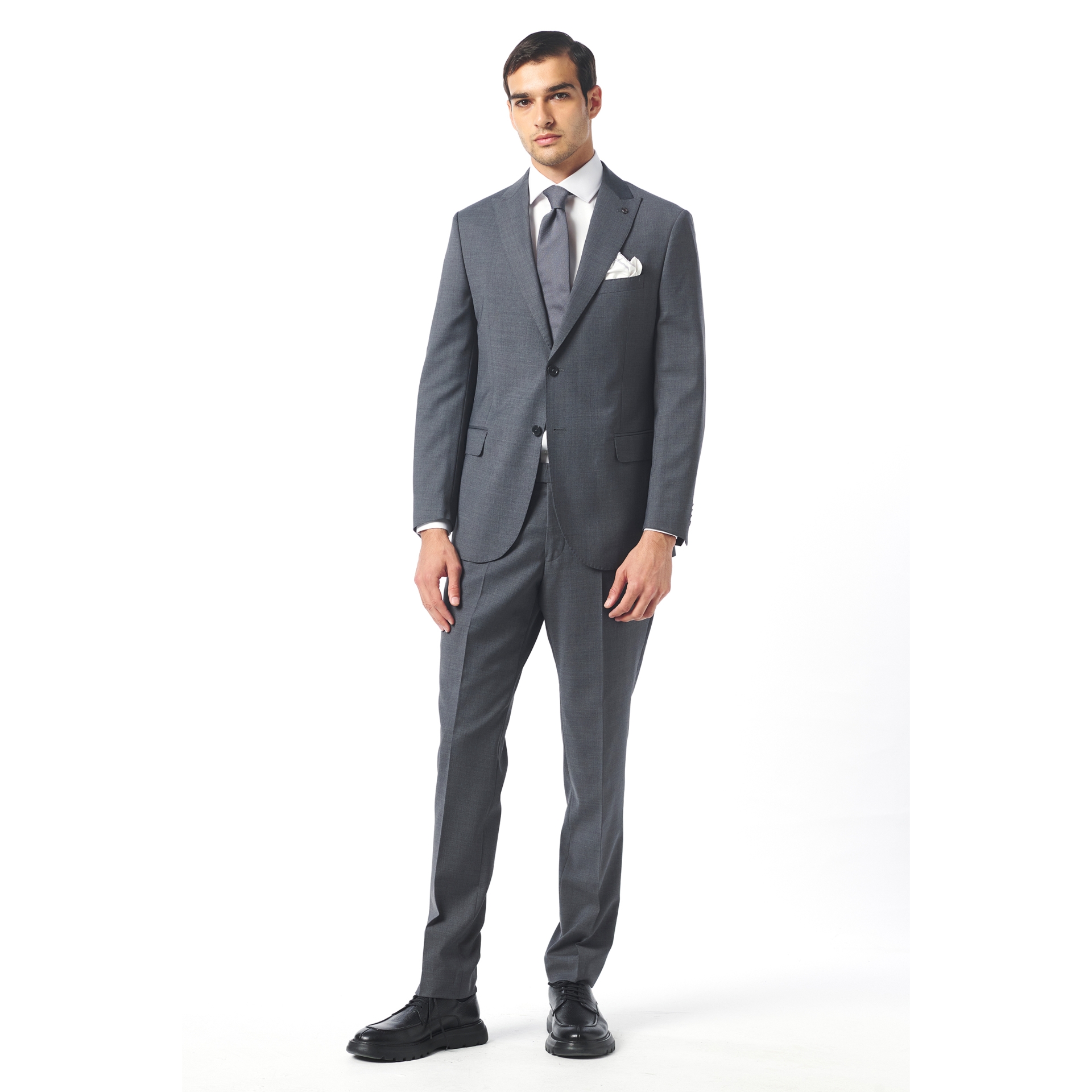 Resim Giovane G. Designers Takım Elbise (Basic Series)