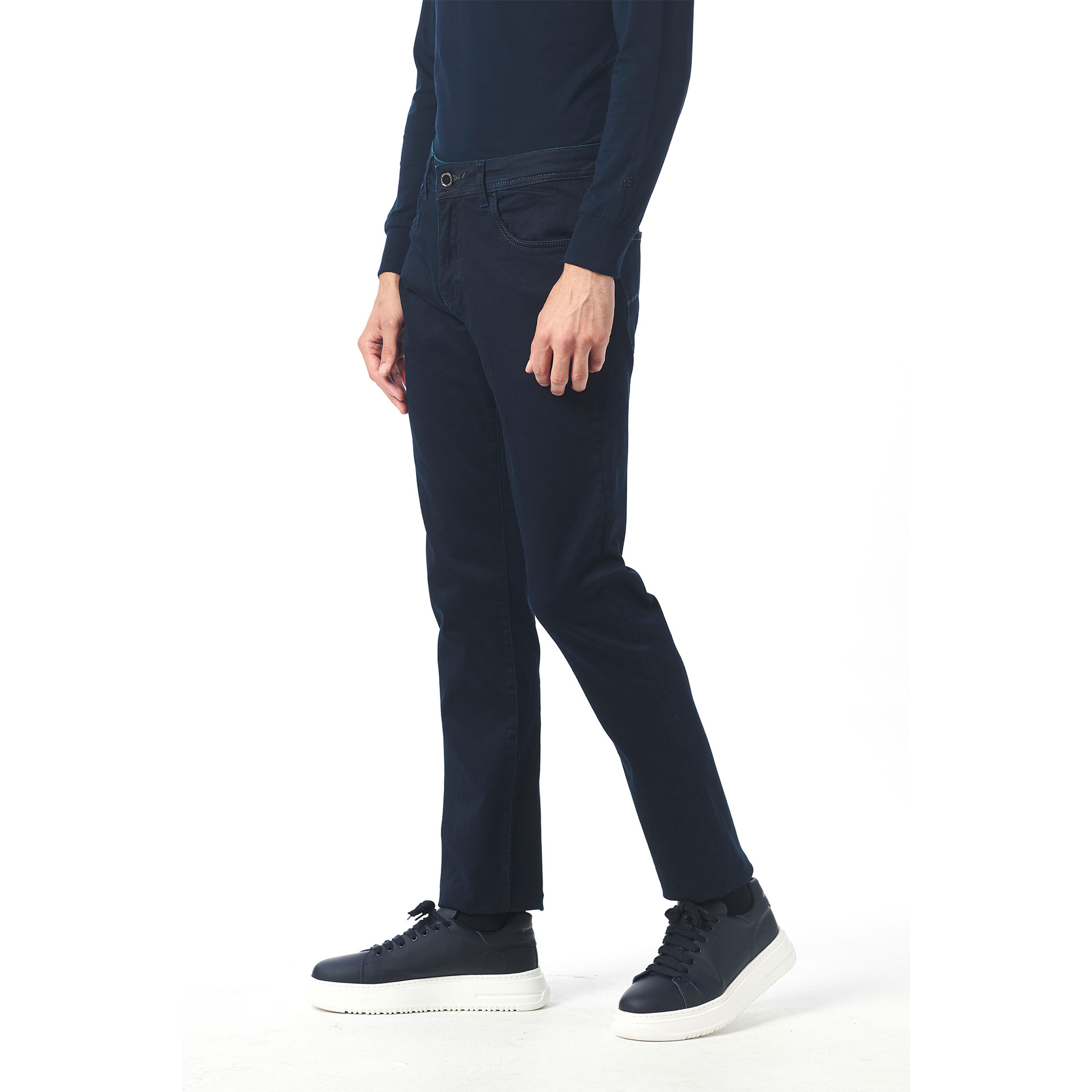 Picture of Giovane Gentile Trousers Denim