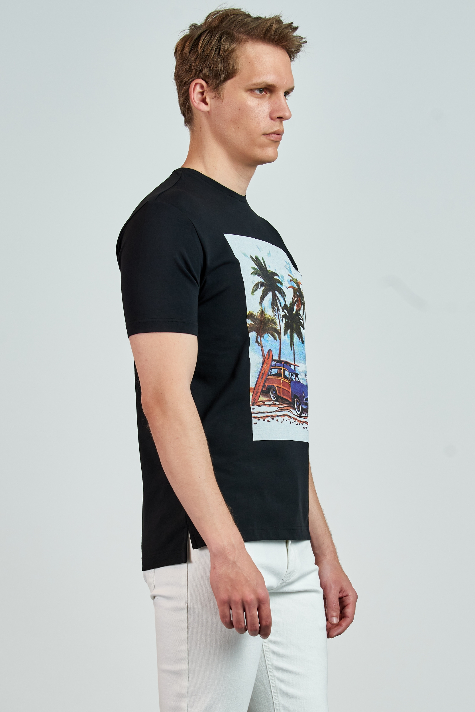 Picture of Giovane G. Designers T-Shirt