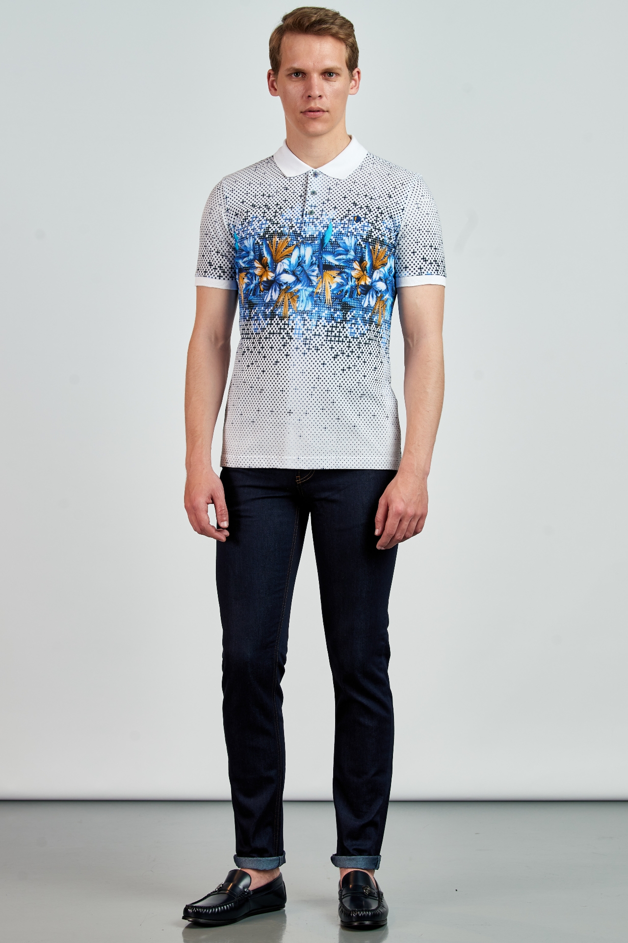 Picture of Giovane G. Designers T-shirt