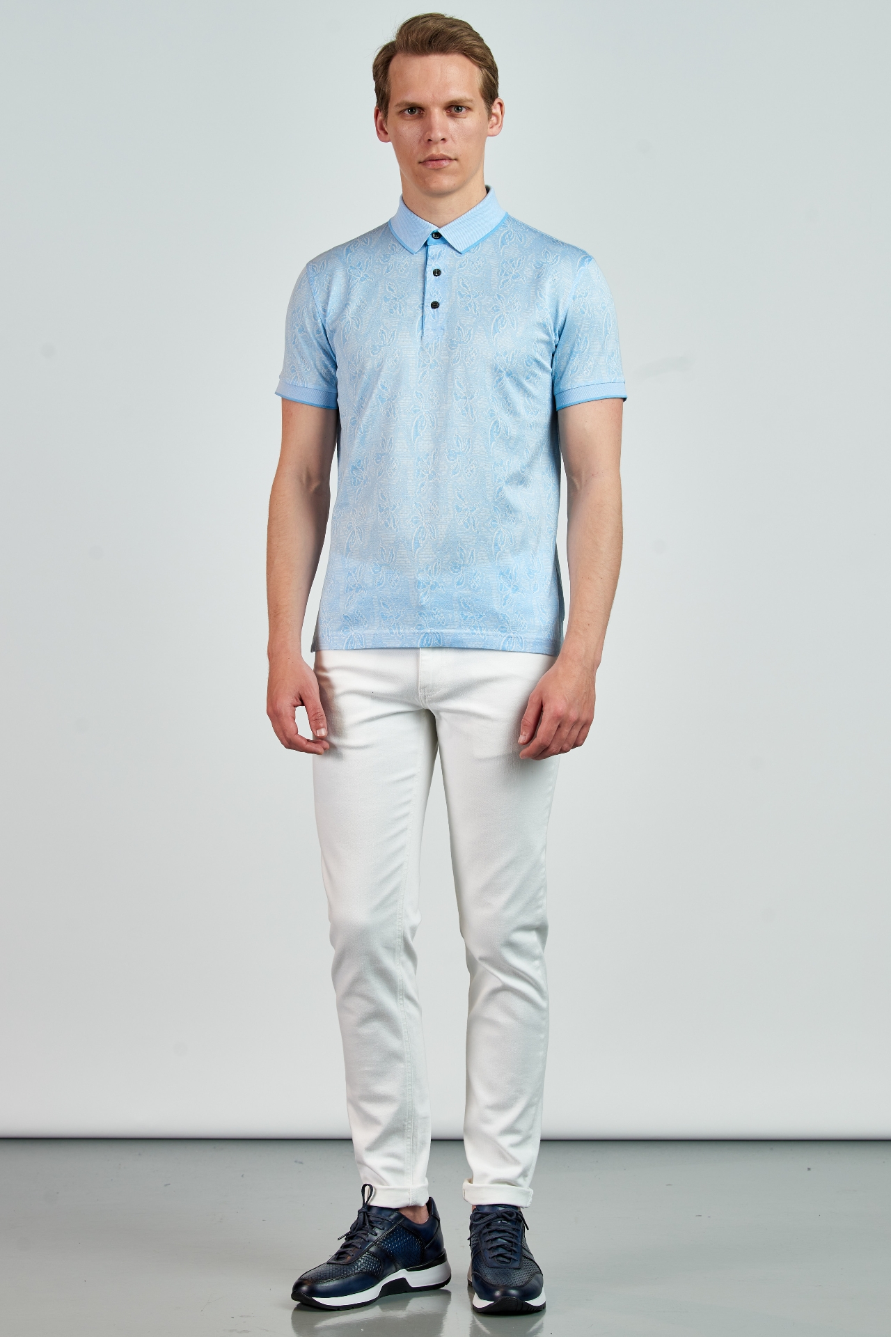 Picture of Giovane Gentile T-shirt