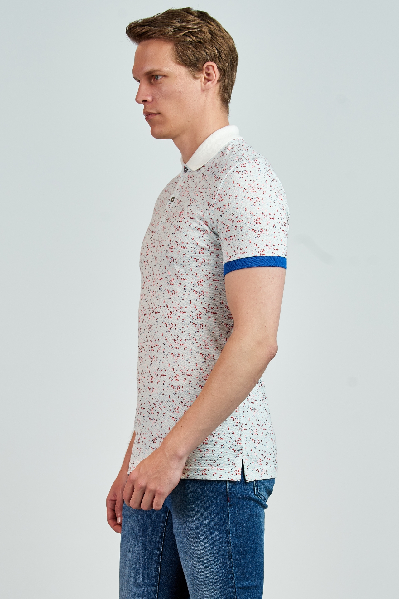 Picture of Giovane G. Designers T-shirt