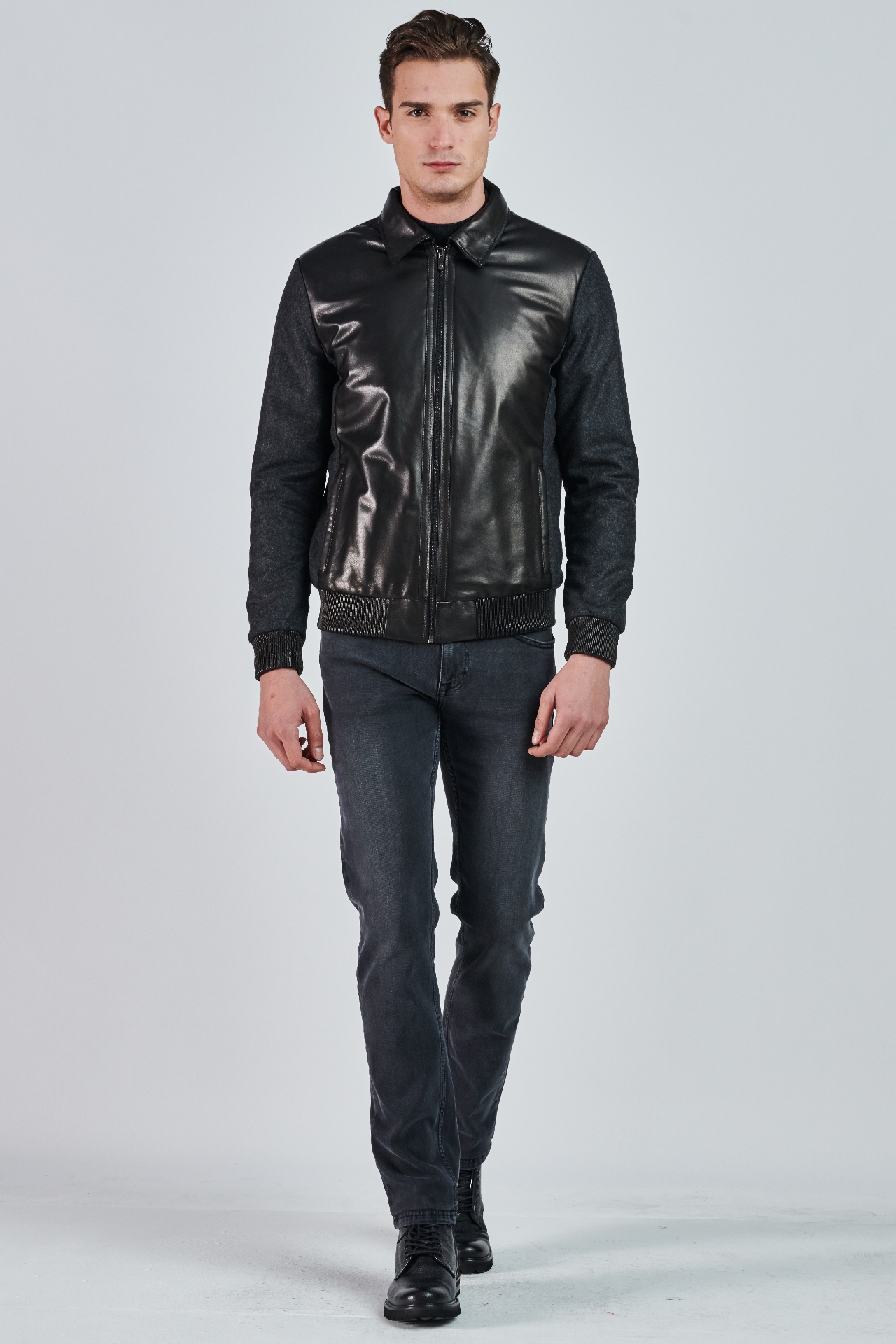 Picture of Giovane Gentile Leather Coat