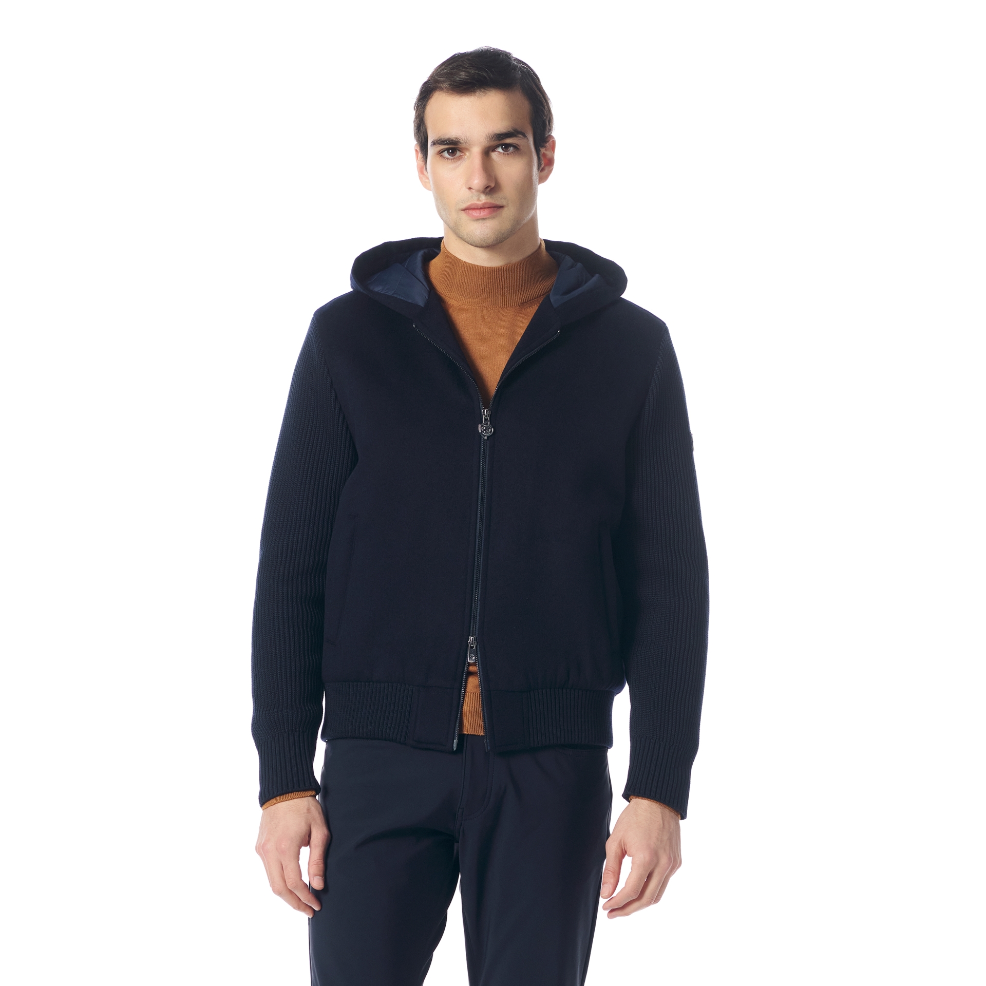 Picture of Giovane Gentile Mont / Kaban