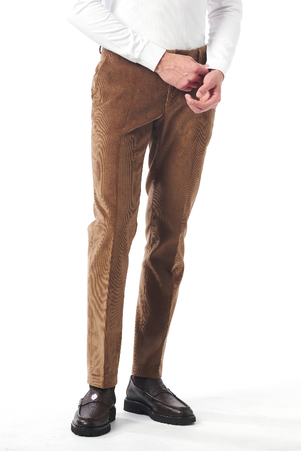 Picture of Giovane Gentile Trousers Casual