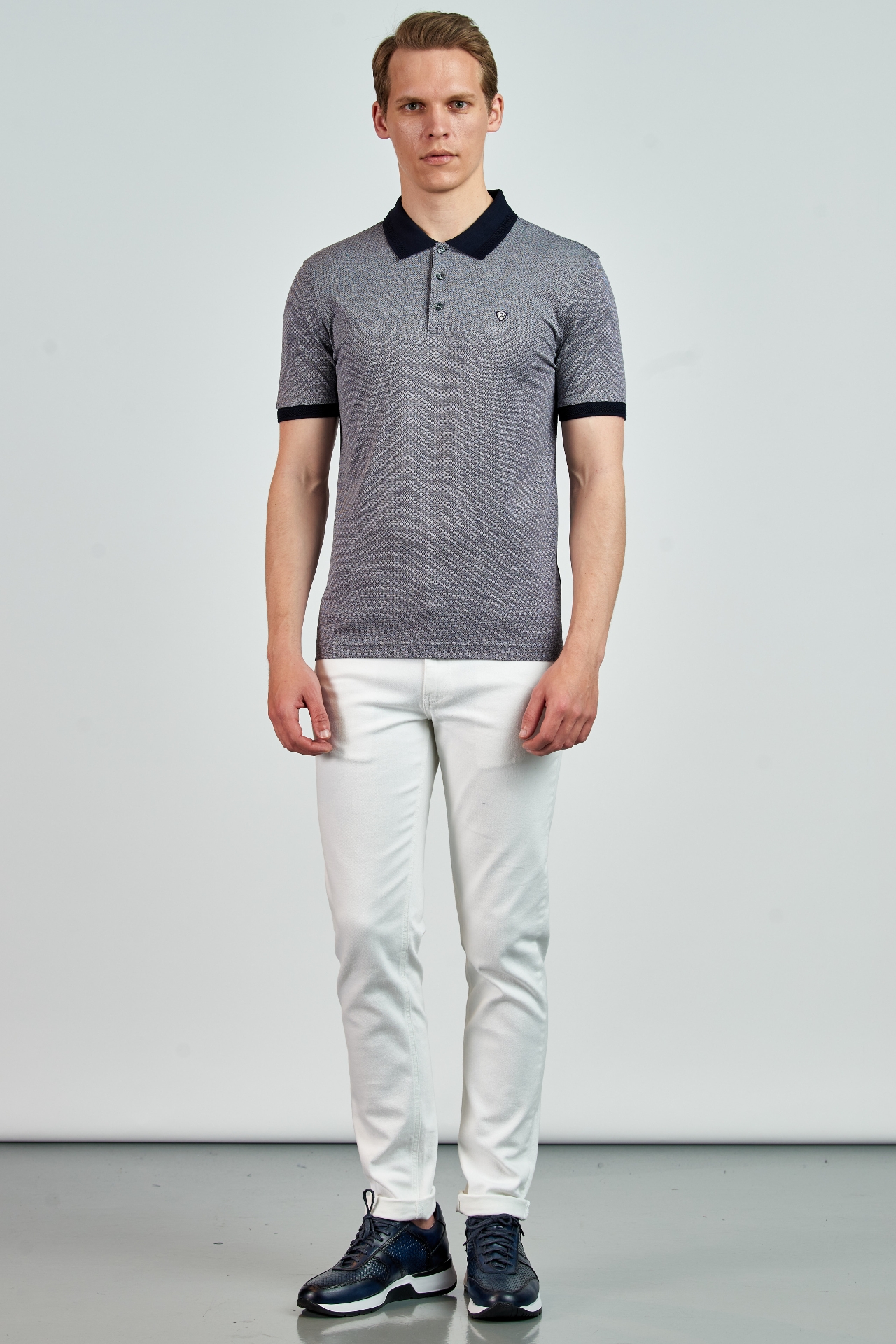Picture of Giovane Gentile T-shirt