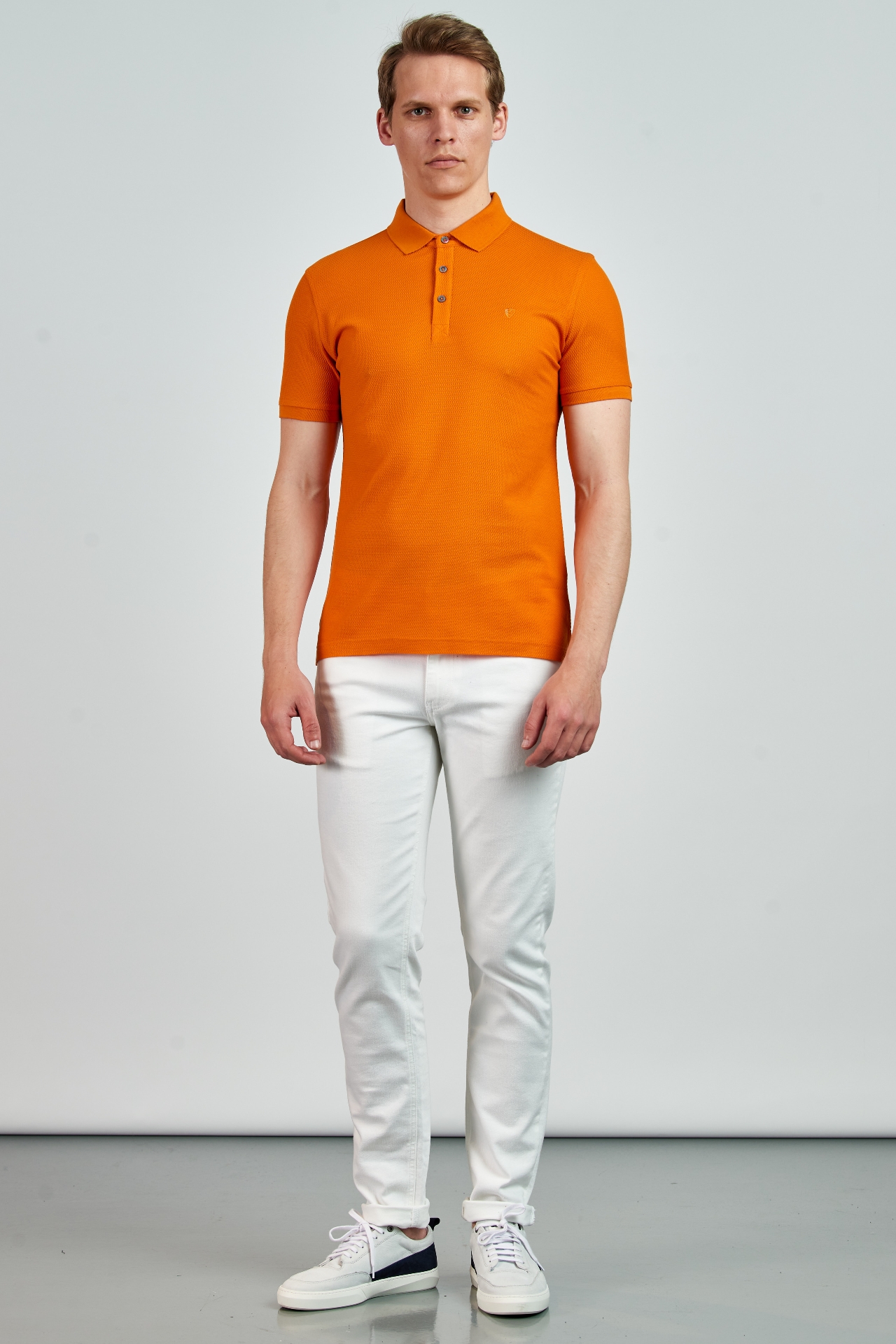 Picture of Giovane G. Designers T-shirt