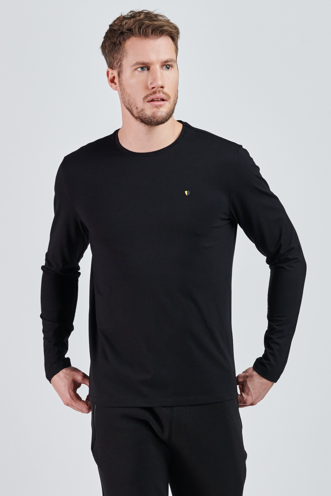 Picture of Giovane G. Designers T-shirt
