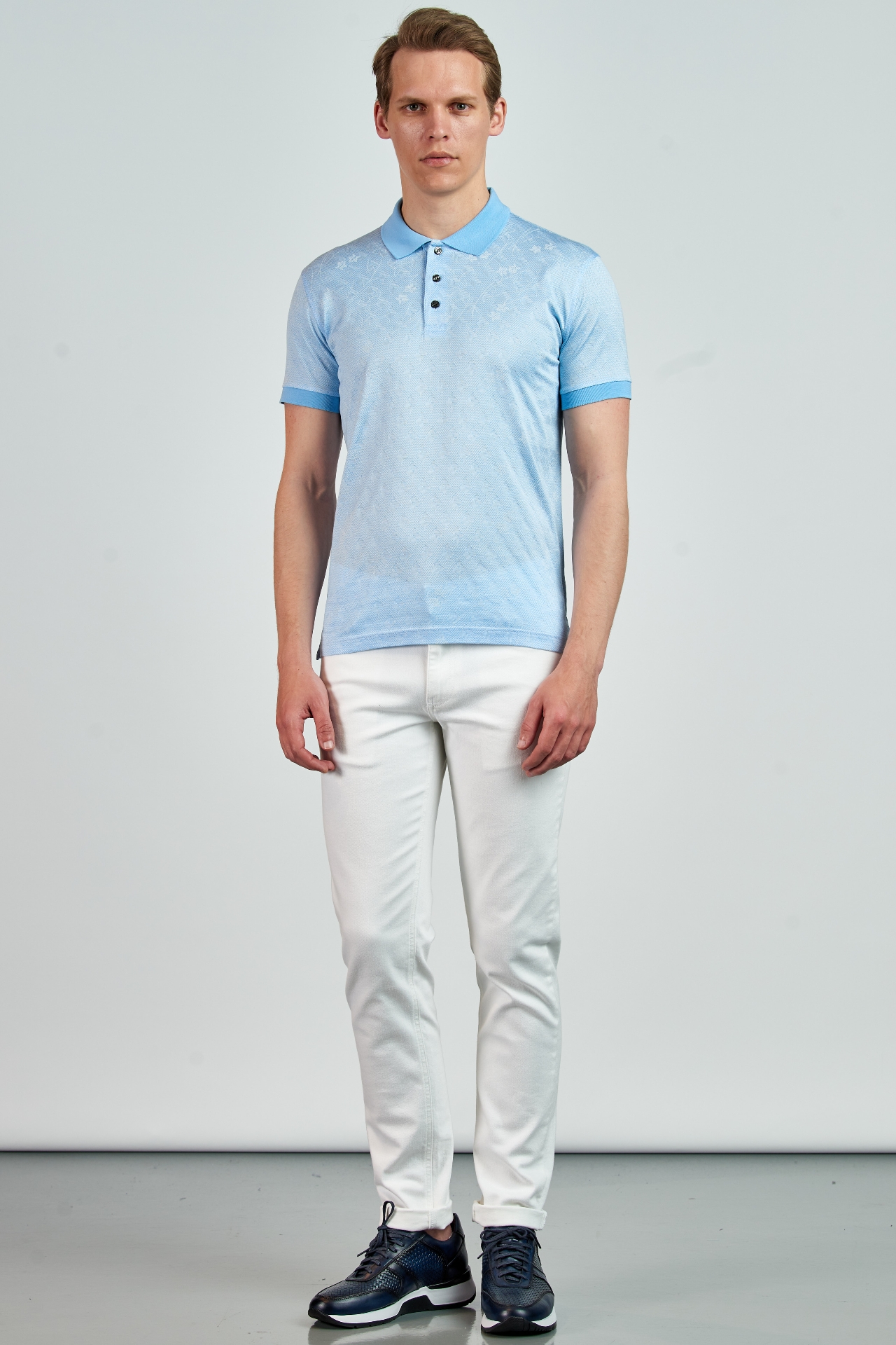 Picture of Giovane Gentile T-shirt