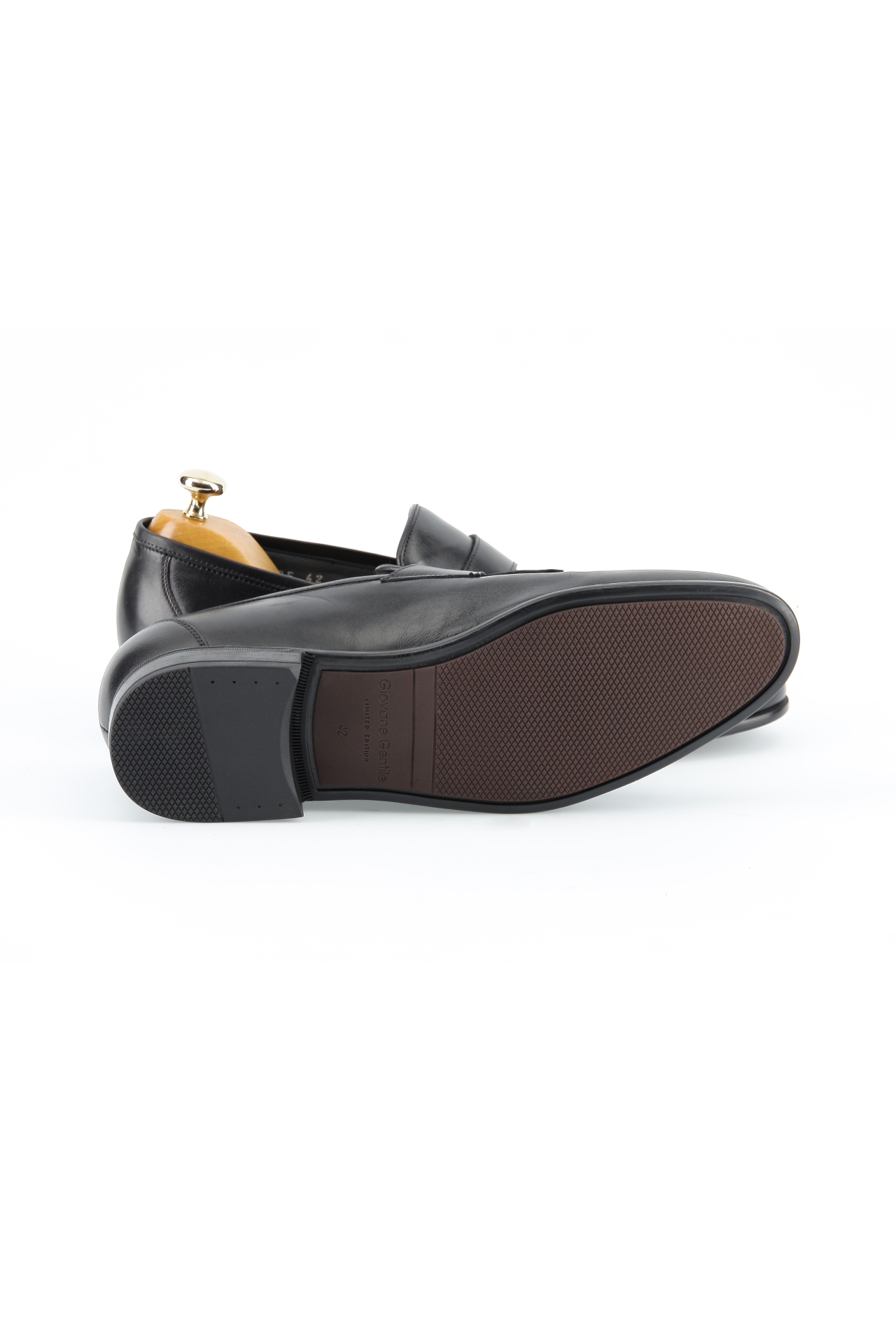 Picture of Giovane Gentile Shoes