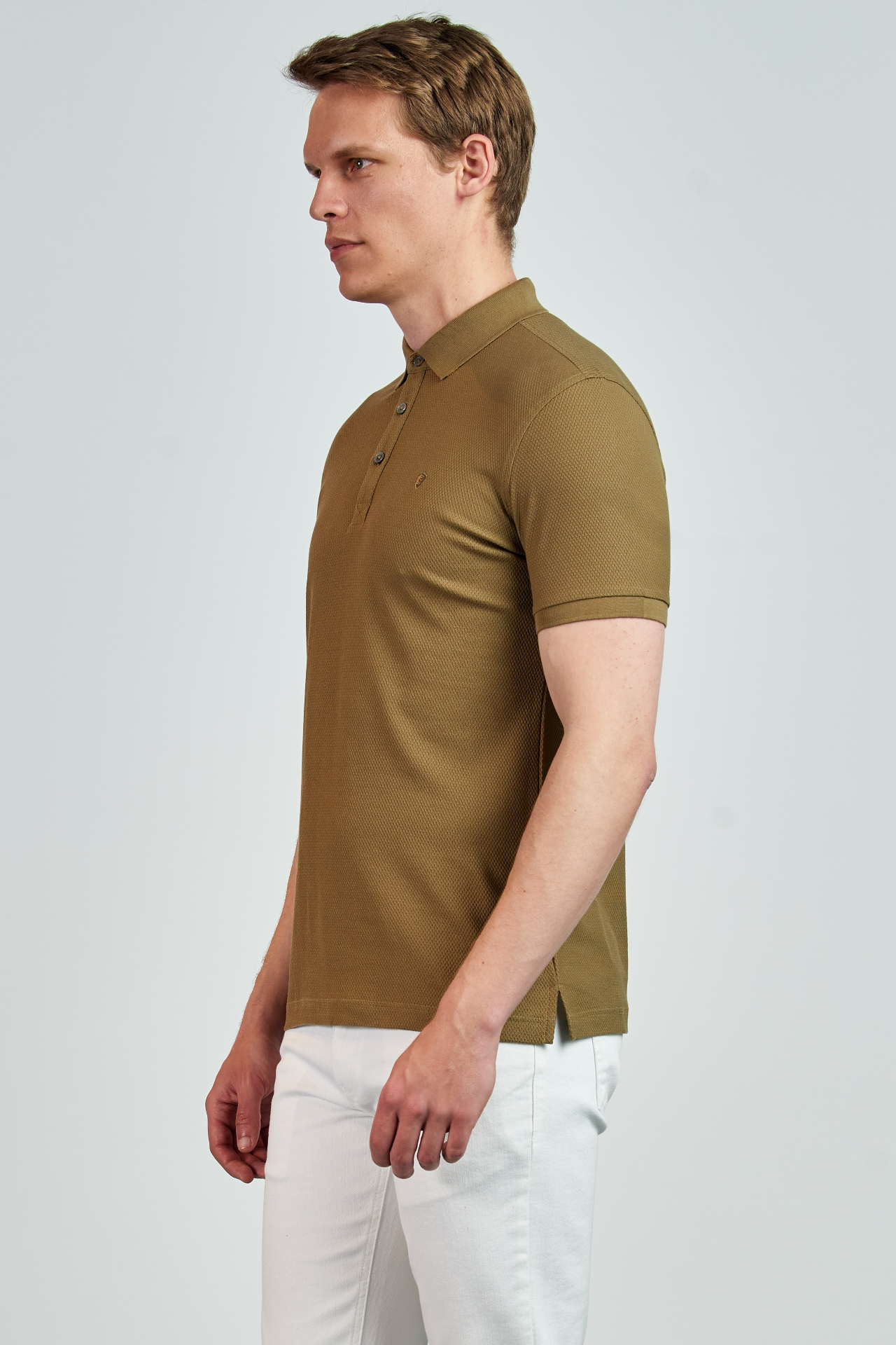 Picture of Giovane G. Designers T-shirt