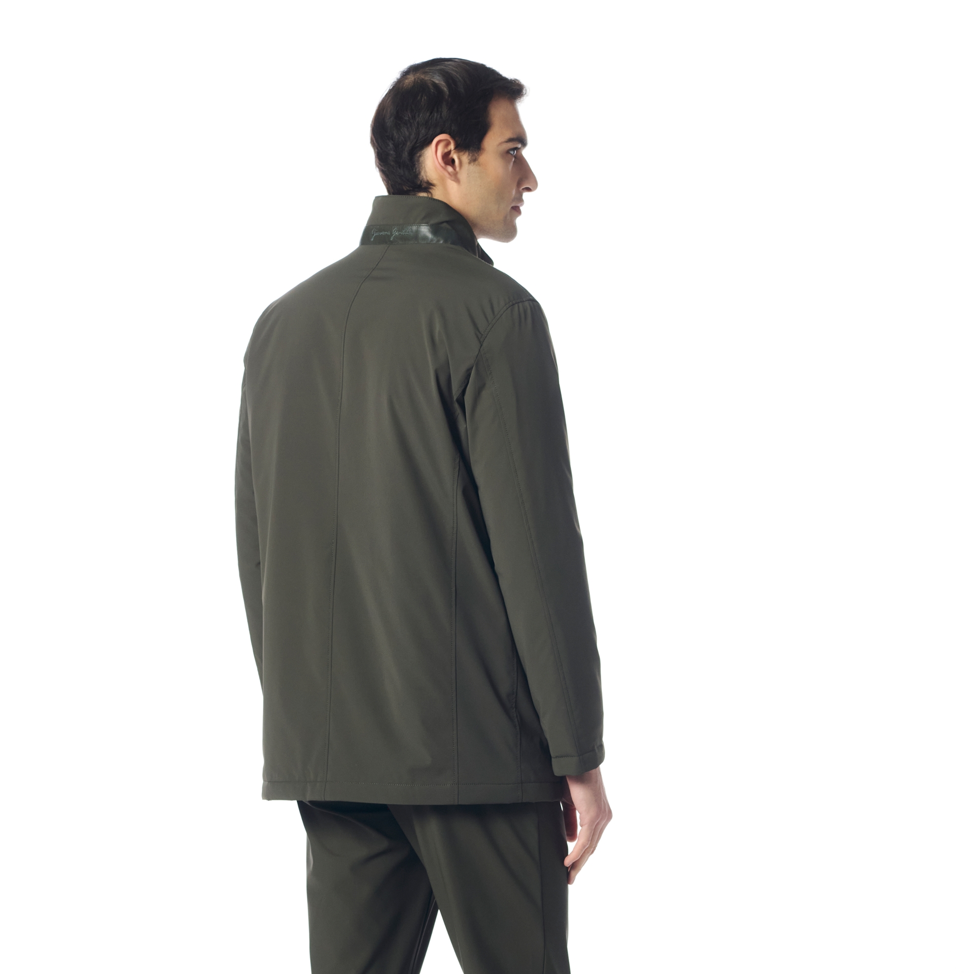 Picture of Giovane Gentile Mont / Kaban