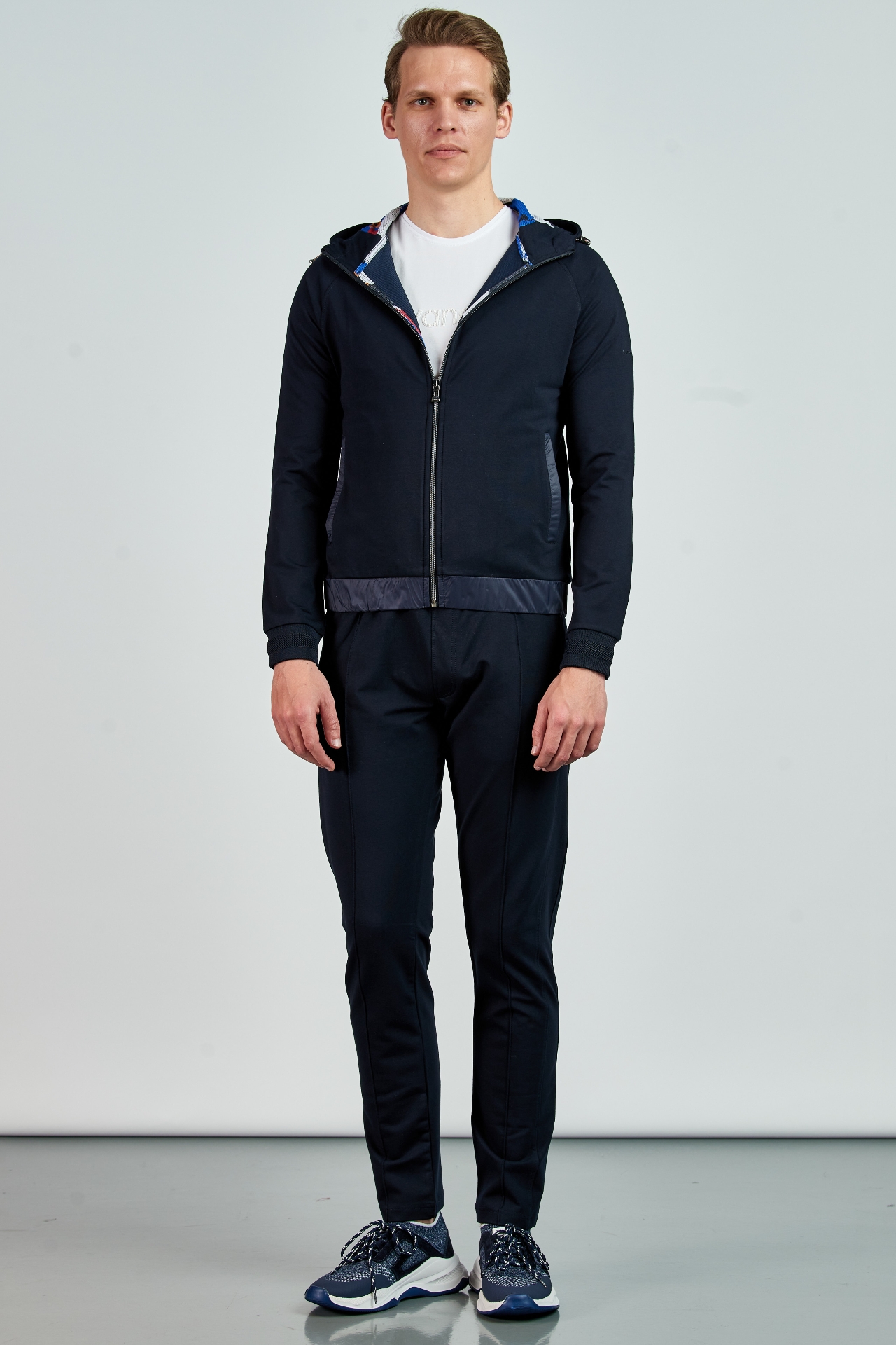 Picture of Giovane G. Designers Tracksuit